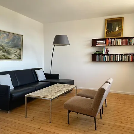 - Zentral Mit Fernblick